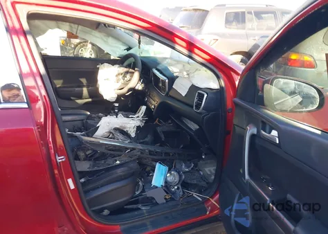 2020 Kia Sportage Lx z USA, uszkodzony, nr VIN KNDPM3AC4L7799483